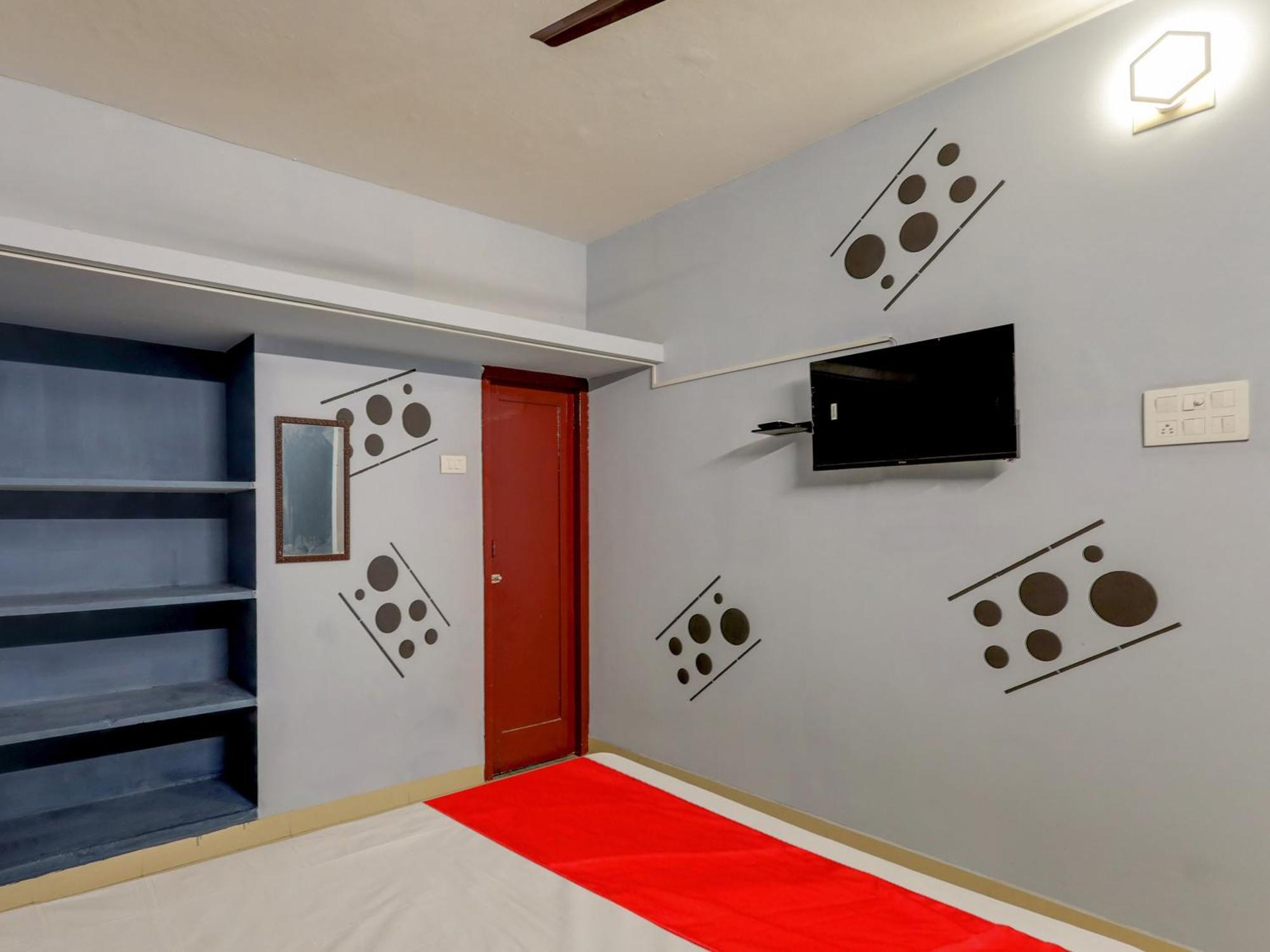 Super Hotel O Vsv Guest House Maduravoyal Chennai Exterior photo